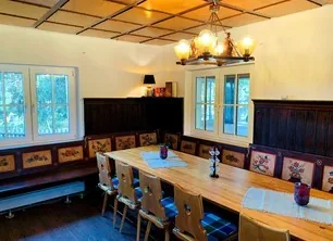 Gemeinsamer Wohn- und Essbereich der Baude Steinheid